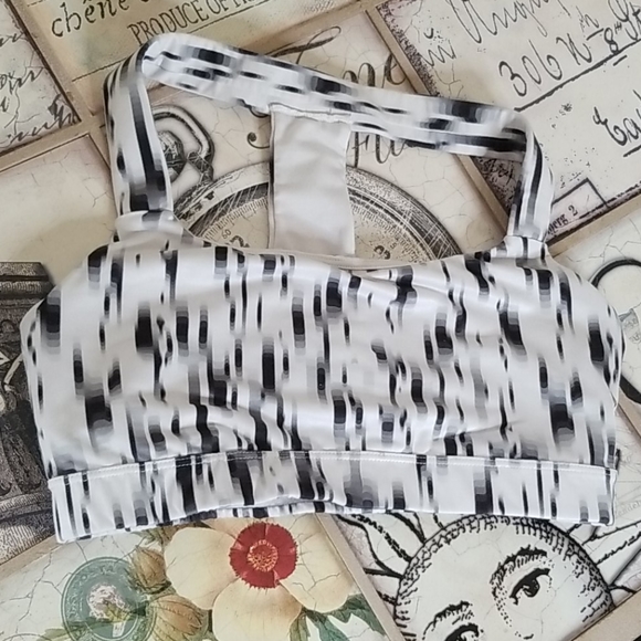 GAP Other - Gap Black & White Cozy Sports Bra